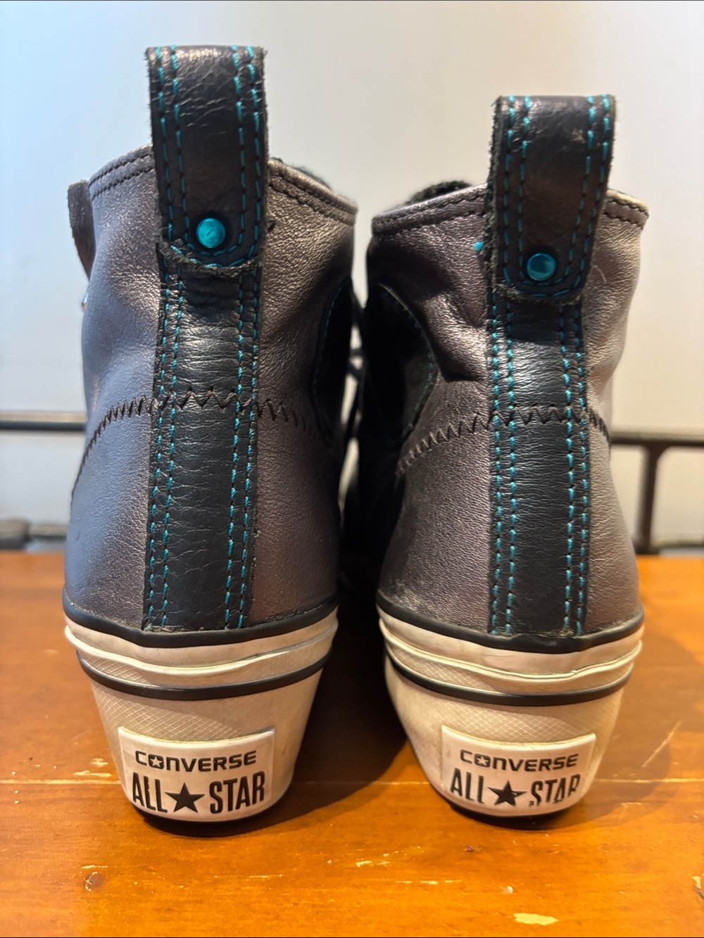 Converse All Stars Leather Silver High Top Zipper Closure with Low Wedge - Picture 5 of 8